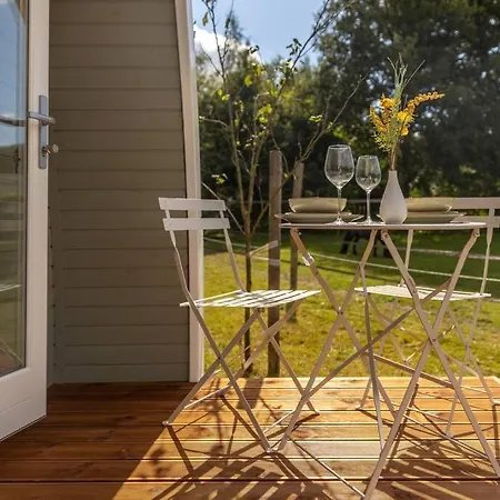 De Verpozing - Vakantiehuisjes Milsbeek