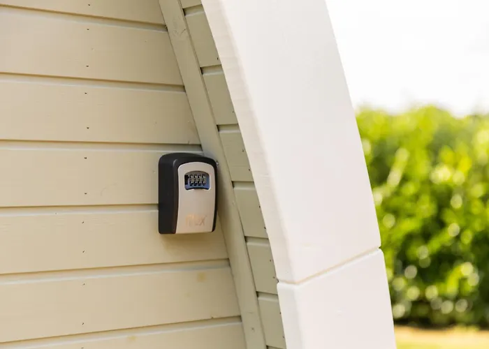 Camping De Verpozing - Vakantiehuisjes Milsbeek