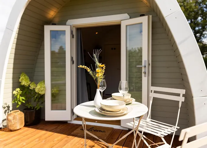 Camping De Verpozing - Vakantiehuisjes Milsbeek