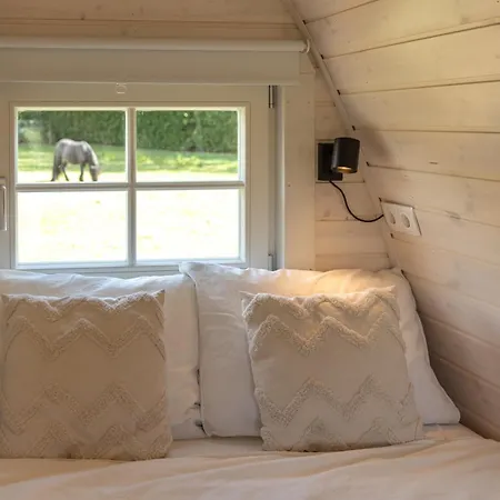 De Verpozing - Vakantiehuisjes Camping